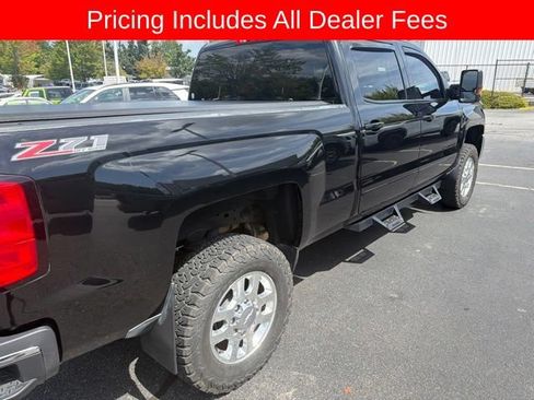 Used 2015 Chevrolet Silverado 2500 LT w/ LT Convenience Package AWD/4WD image 4