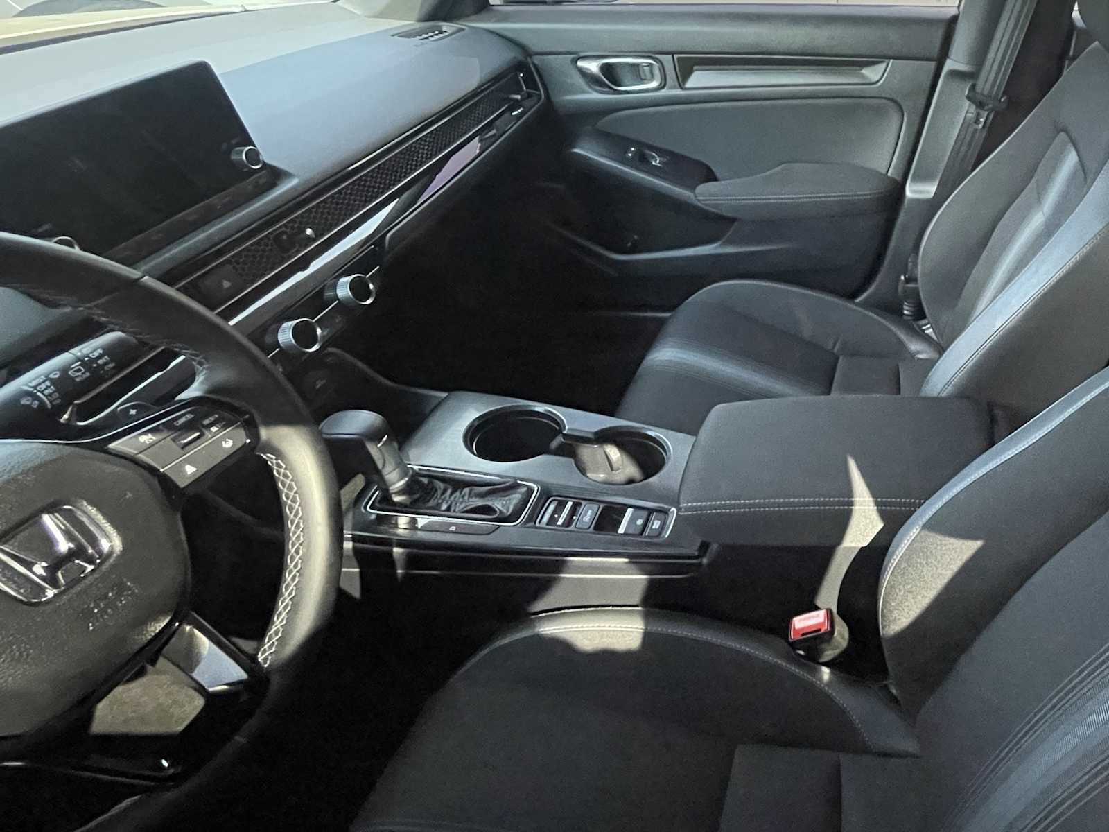 Used 2025 Honda Civic Sport image 8