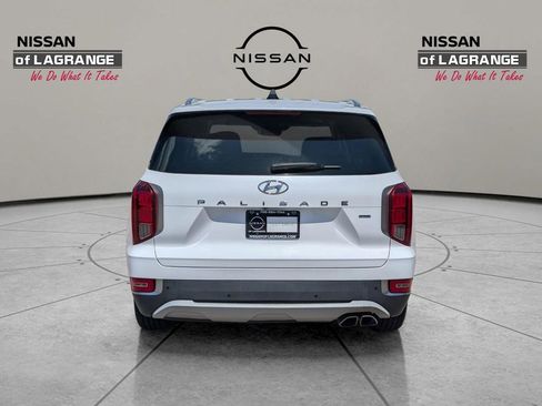 Used 2022 Hyundai Palisade SEL w/ Premium Package AWD/4WD image 6