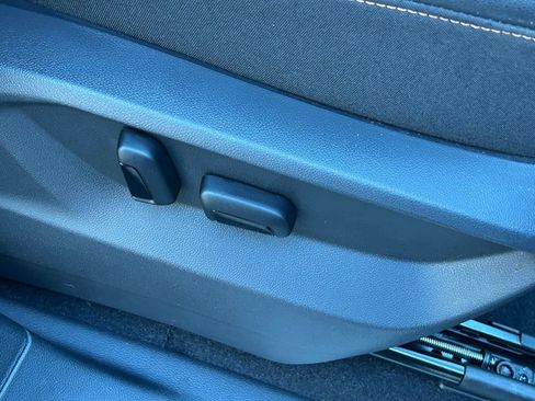 Used 2019 Volkswagen Atlas SEL Premium image 32