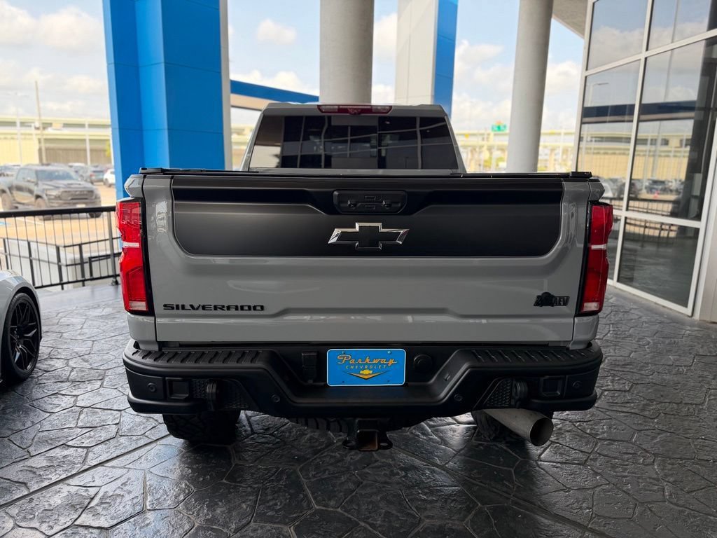Used 2025 Chevrolet Silverado 2500 ZR2 w/ ZR2 Bison Edition AWD/4WD image 6
