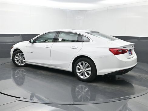 Used 2024 Chevrolet Malibu LT image 19