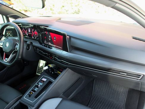 Used 2022 Volkswagen GTI Autobahn image 35
