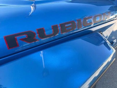 Certified 2025 Jeep Gladiator Rubicon AWD/4WD image 33