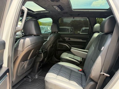 Used 2024 Kia Telluride SX Prestige X-Pro AWD/4WD image 27