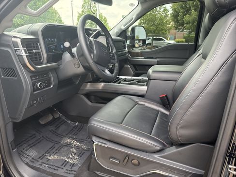 Used 2024 Ford F250 Lariat w/ Tremor Off-Road Package image 13