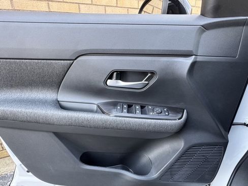 New 2026 Nissan Kicks SV w/ Cold Weather Package image 15