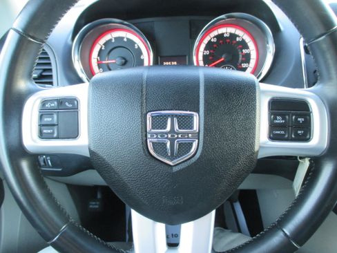 Used 2017 Dodge Grand Caravan SE w/ Power Window Group image 14