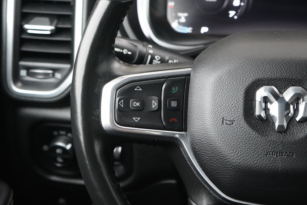 Used 2023 RAM 1500 Laramie AWD/4WD image 15