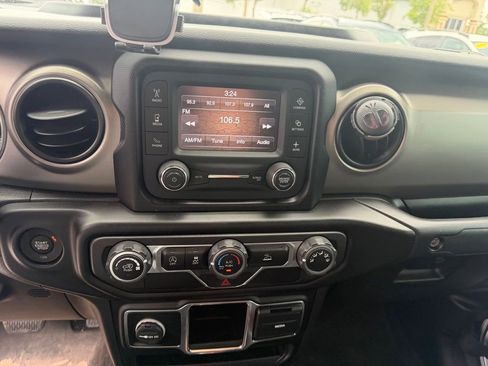 Used 2021 Jeep Gladiator Sport w/ Trailer Tow Package AWD/4WD image 25
