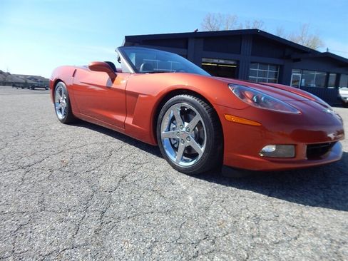 Used 2005 Chevrolet Corvette Convertible w/ Preferred Equipment Group image 6