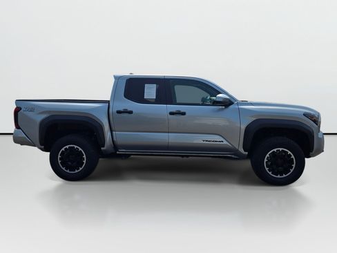 Used 2024 Toyota Tacoma TRD Off-Road AWD/4WD image 6