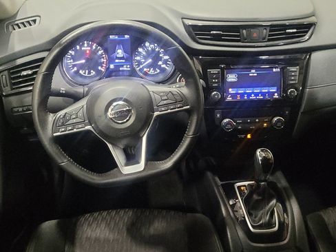 Used 2019 Nissan Rogue SV AWD/4WD image 22
