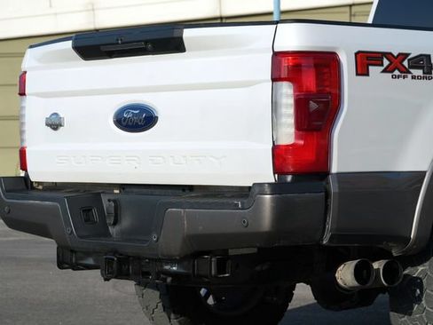 Used 2019 Ford F250 King Ranch w/ King Ranch Ultimate Package AWD/4WD image 25