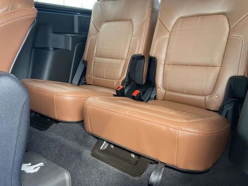 Used 2024 Ford Bronco Heritage Edition image 8