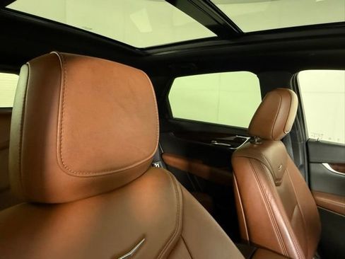 Used 2019 Cadillac XT5 Luxury image 35