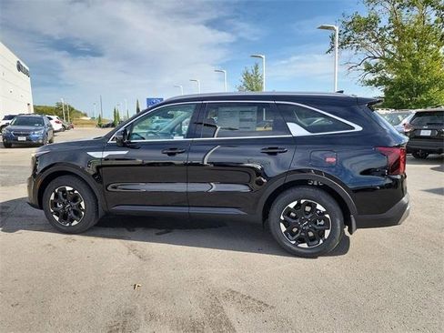 New 2026 Kia Sorento S image 7