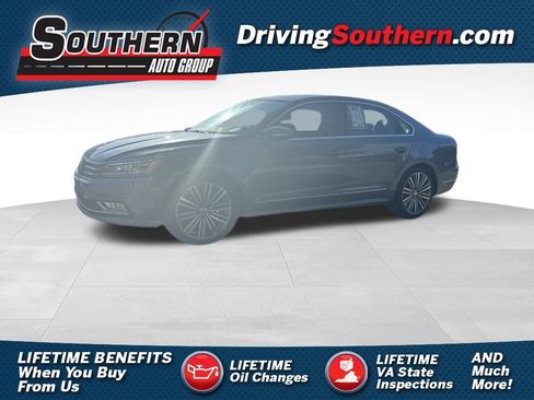 Used 2017 Volkswagen Passat 1.8T SEL Premium FWD image 1