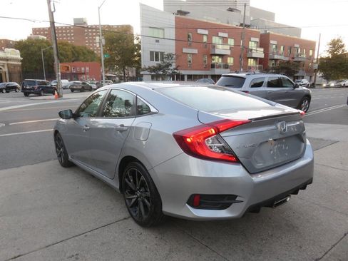 Used 2019 Honda Civic Sport image 4