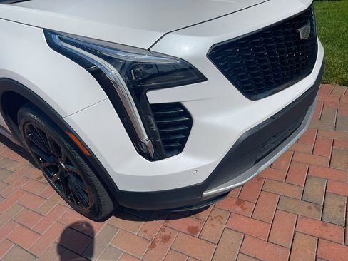 Used 2023 Cadillac XT4 Premium Luxury w/ LPO, ONYX Package AWD/4WD image 4