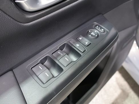 Used 2024 Honda CR-V LX image 14