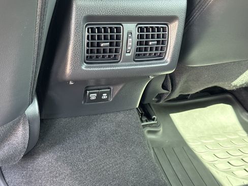 Used 2025 Toyota Camry XSE FWD image 14