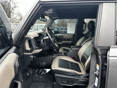 Certified 2023 Ford Bronco Wildtrak image 19