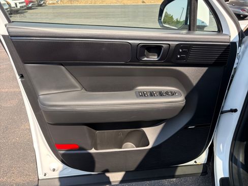 Used 2026 Hyundai Santa Fe Calligraphy AWD/4WD image 14