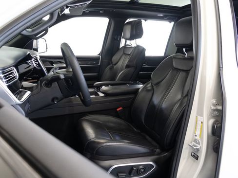 Used 2022 Jeep Wagoneer Series I w/ Convenience Group I RWD image 21