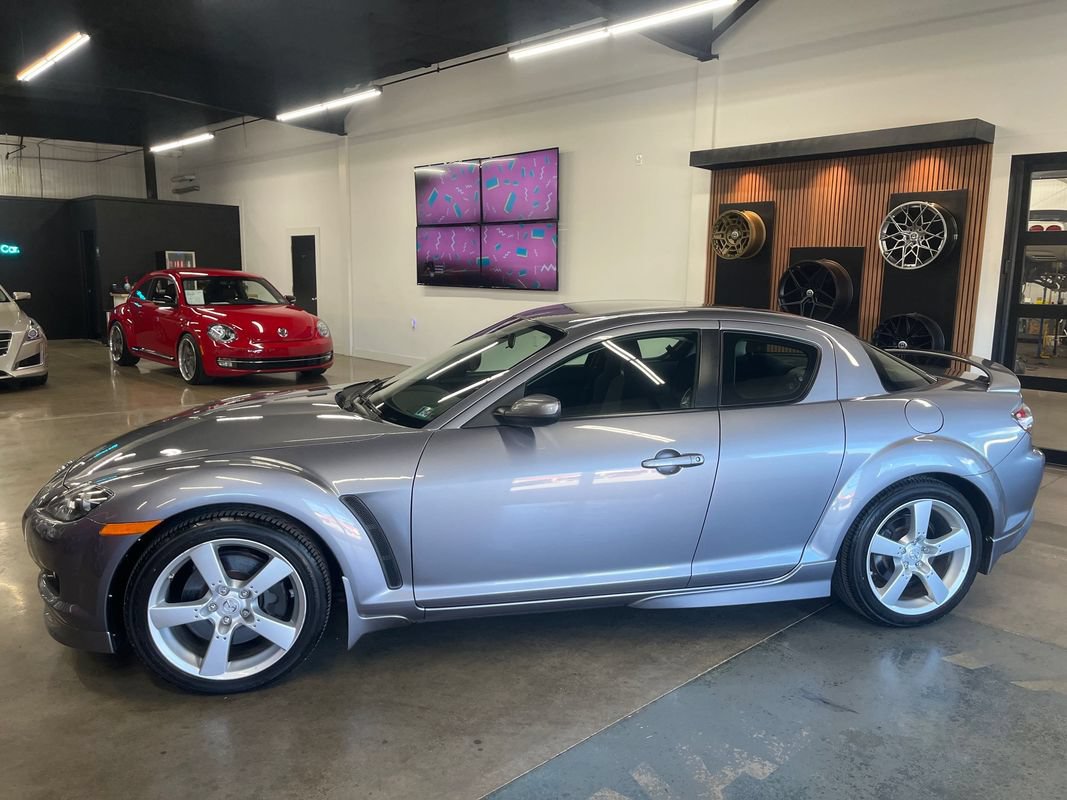 Used 2004 MAZDA RX-8 w/ MT Sport Pkg RWD image 5