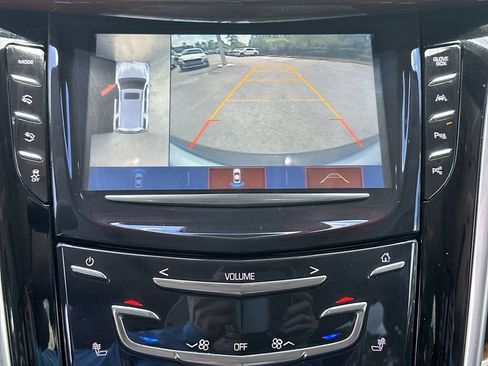 Used 2020 Cadillac Escalade Luxury RWD image 15