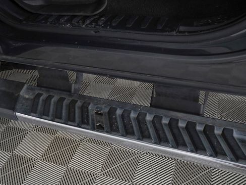 Used 2019 Ford F250 Lariat w/ Lariat Value Package AWD/4WD image 11