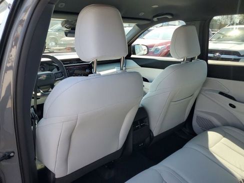 New 2026 Jeep Cherokee Laredo image 12