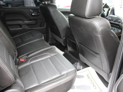 Used 2018 GMC Sierra 1500 Denali w/ Denali Ultimate Package image 11