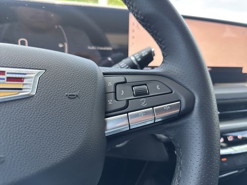 Certified 2024 Cadillac XT4 Sport w/ LPO, Floor Liner Package FWD image 30