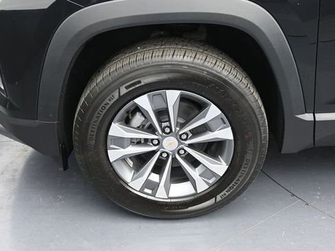 New 2026 Chevrolet Equinox LT w/ Safety and Technology Package FWD image 22