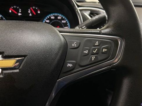 Used 2018 Chevrolet Malibu LT image 43