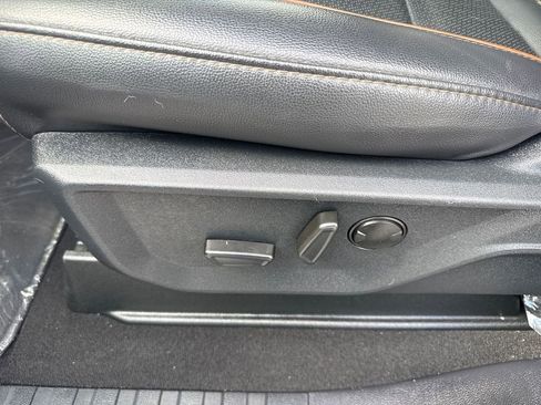 Used 2025 Ford F350 Lariat w/ Camper Package image 16