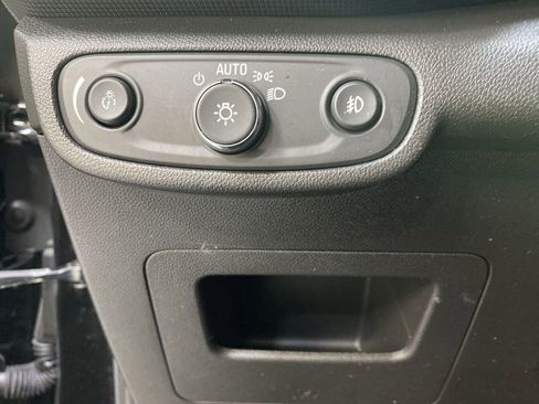 Certified 2022 Chevrolet TrailBlazer RS w/ Technology Package AWD/4WD image 24