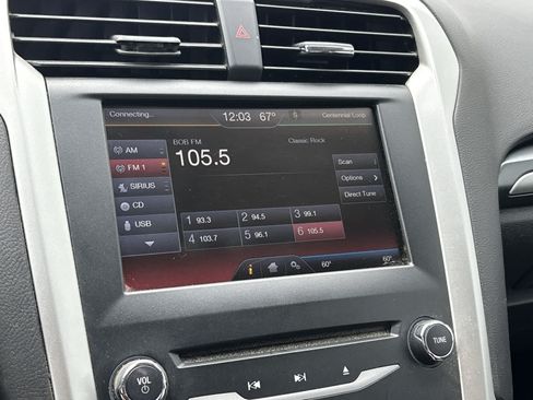 Used 2013 Ford Fusion SE FWD image 13