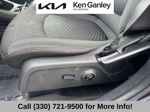 Used 2017 Dodge Journey SXT w/ Comfort/Convenience Group image 25