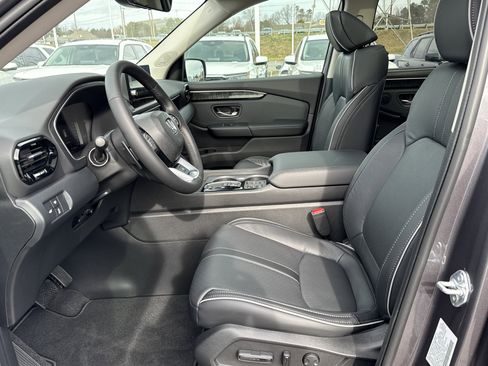 New 2025 Honda Pilot Elite image 15