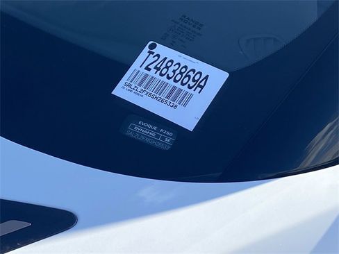 Used 2025 Land Rover Range Rover Evoque Dynamic SE image 31