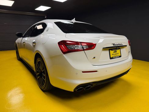 Used 2018 Maserati Ghibli S image 4