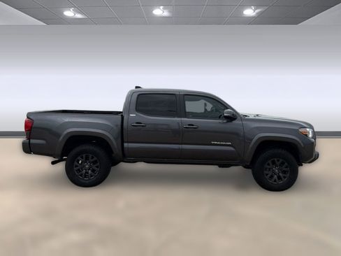 Used 2023 Toyota Tacoma SR5 w/ Technology Package AWD/4WD image 8