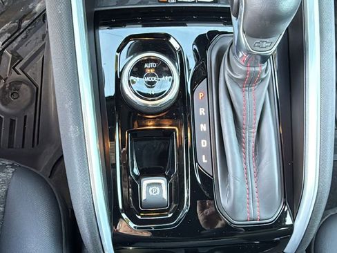 Used 2024 Chevrolet Colorado Z71 w/ Z71 Convenience Package 2 image 18