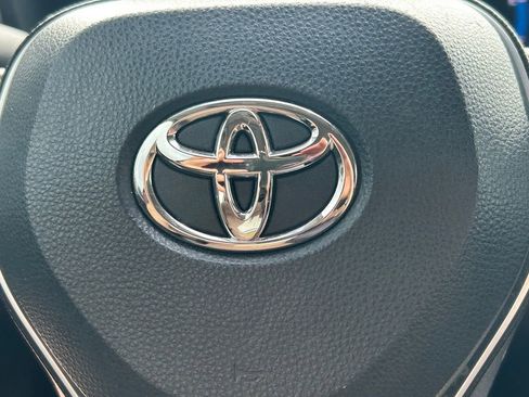 Used 2023 Toyota RAV4 XLE Premium AWD/4WD image 36