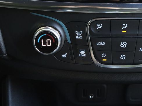 Used 2023 Chevrolet Traverse LT w/ LPO, Floor Liner Package AWD/4WD image 19