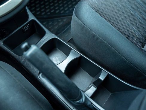 Used 2012 Toyota Matrix L w/ L Sport Pkg FWD image 23