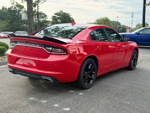 Used 2022 Dodge Charger SXT w/ Plus Group RWD image 6